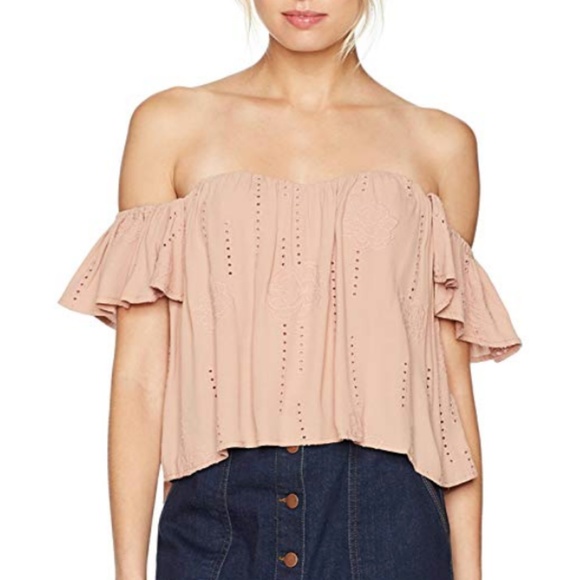 Astr Tops - 🎉HP🎉ASTR the label off the shoulder Amara blouse